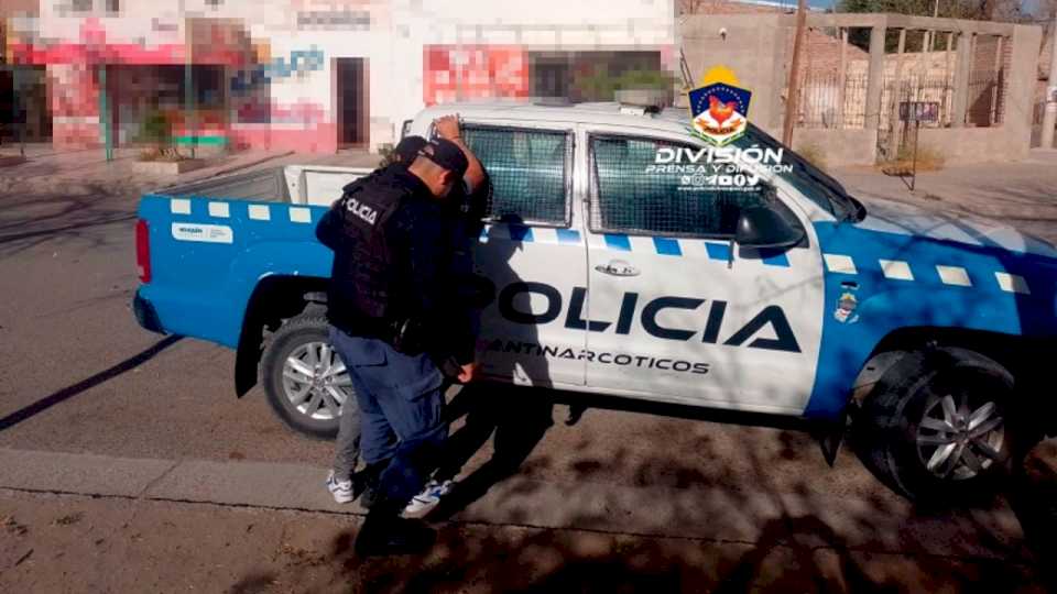 Lo buscaban desde La Rioja, lo encontraron en Centenario y quedó demorado