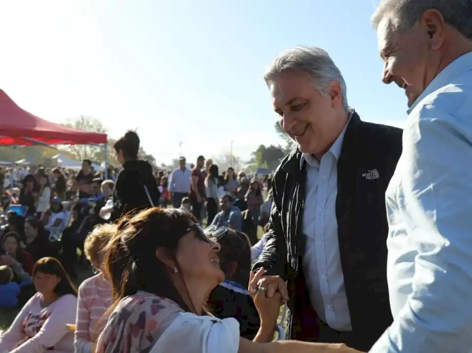 llaryora:-“desde-la-vuelta-de-la-democracia,-sere-el-primer-gobernador-que-inicio-su-carrera-politica-en-el-interior-de-la-provincia”