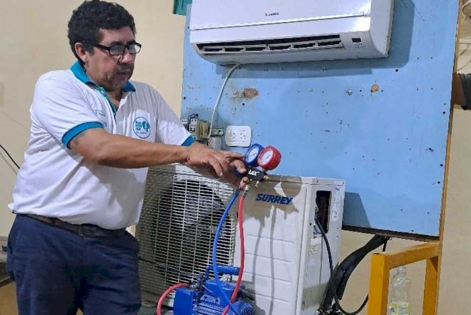 Amplia demanda de interesados para el curso de refrigeración que dicta el municipio