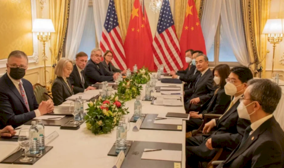 Ucrania, Taiwán y derechos humanos: Estados Unidos y China tuvieron su primera reunión de alto nivel desde la crisis de los globos espía