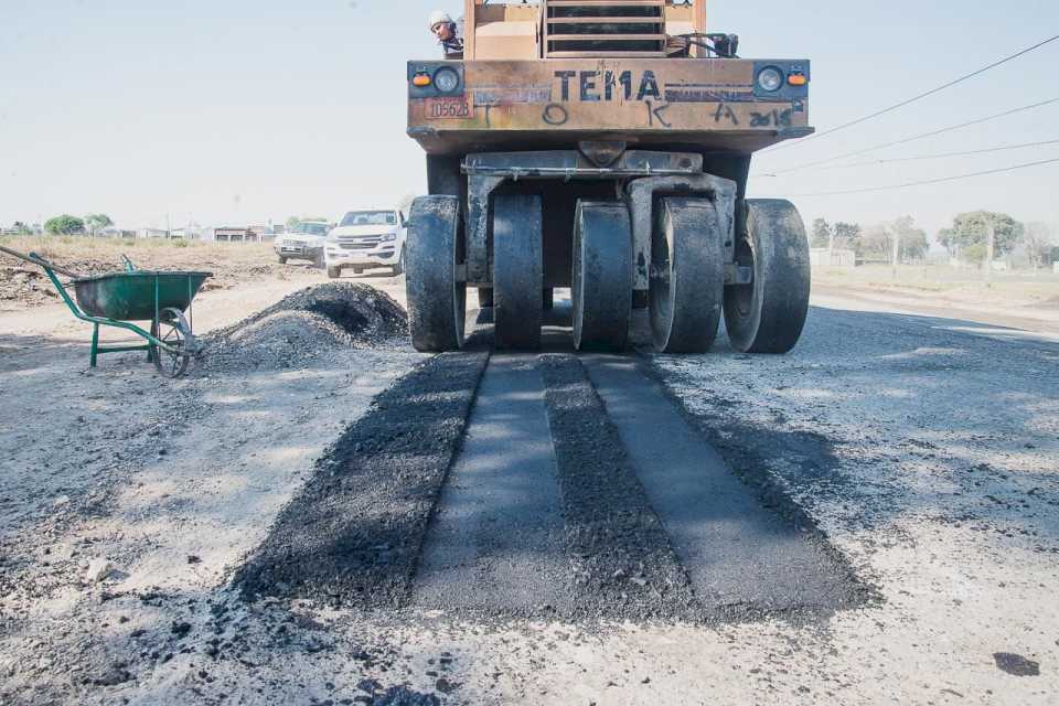 licitan-y-adjudican-obras-viales-en-la-provincia