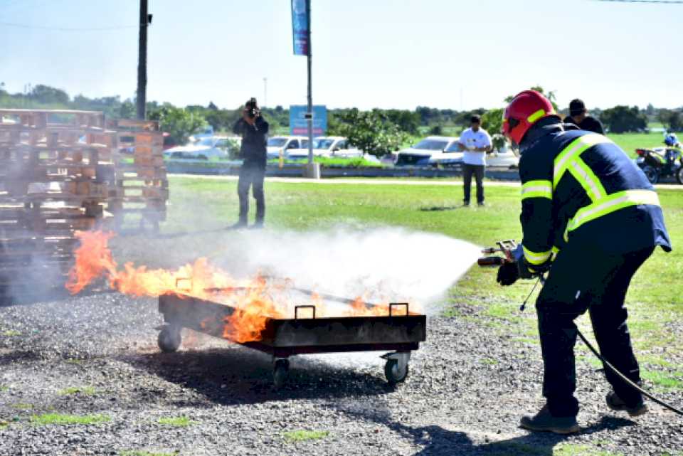 Presentaron un novedoso sistema para la extinción de incendios