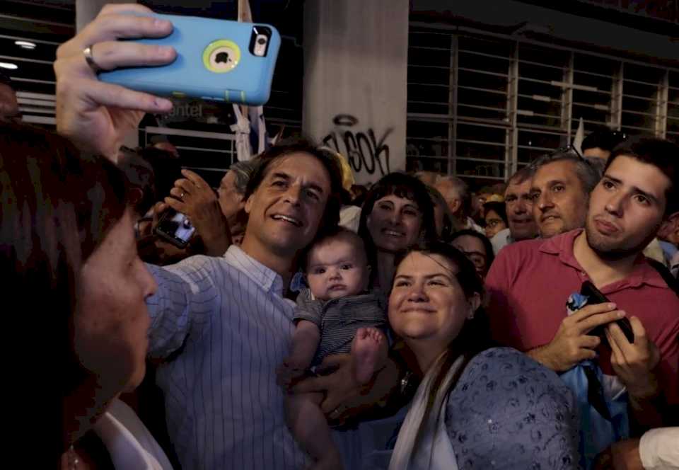 lacalle-pou-anuncio-medidas-para-desalentar-cruce-de-uruguayos-a-la-argentina