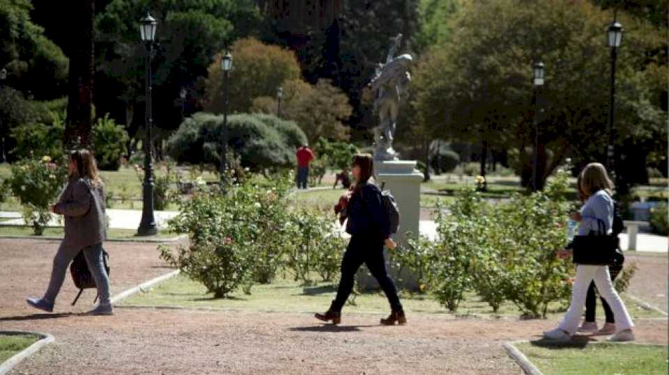 en-el-fin-de-semana-largo-viajaron-920-mil-personas