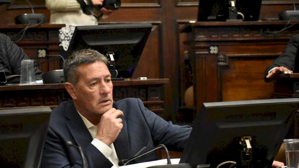 Alejandro Bermejo continuará internado por lo menos una semana