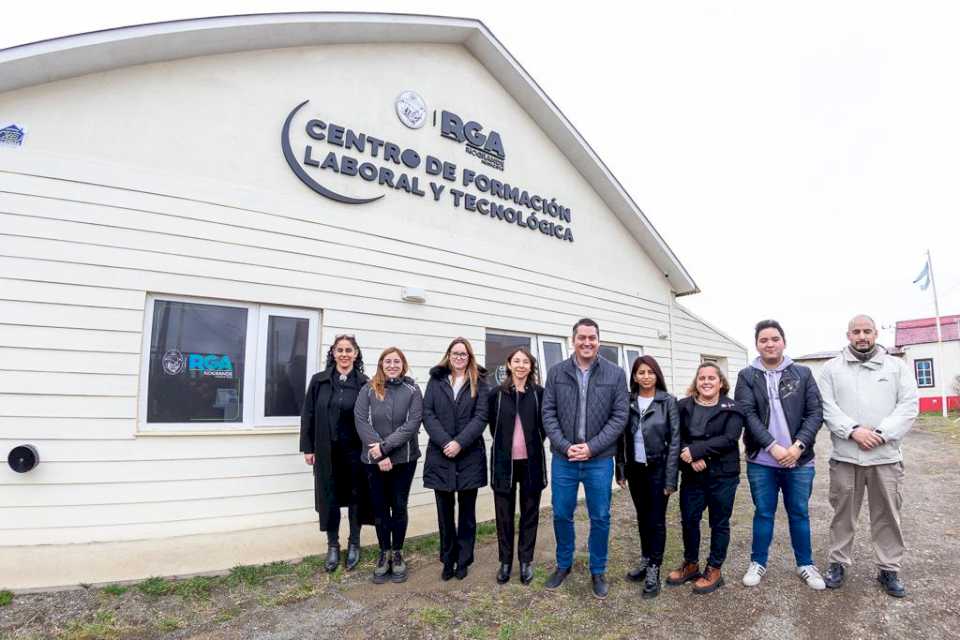 El intendente inauguró el Centro de Formación Laboral y Tecnológica