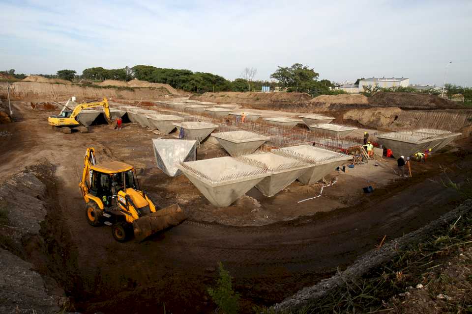 Avanza la obra del acueducto de Paraná