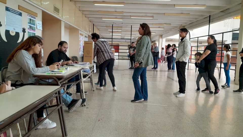 Hasta las 15 hs ya había votado el 52% del padrón