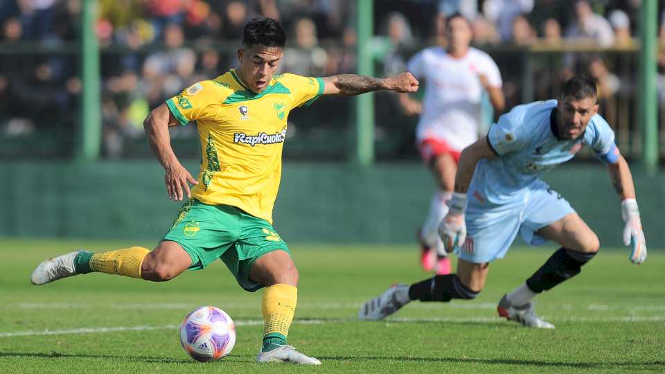 defensa-y-estudiantes-firmaron-un-empate-que-mantiene-sus-posiciones-en-la-liga