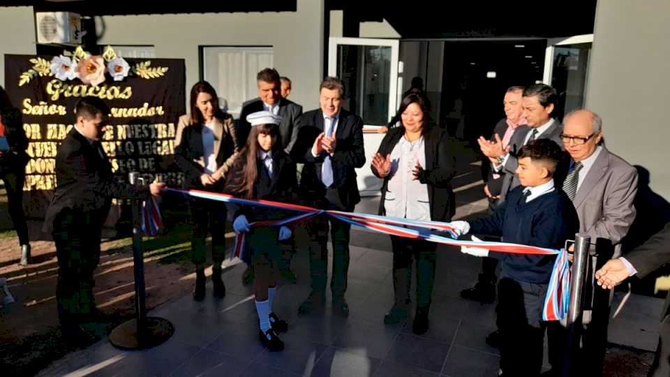 zamora-inauguro-las-obras-de-refaccion-en-la-escuela-julio-a.-roca-de-anatuya