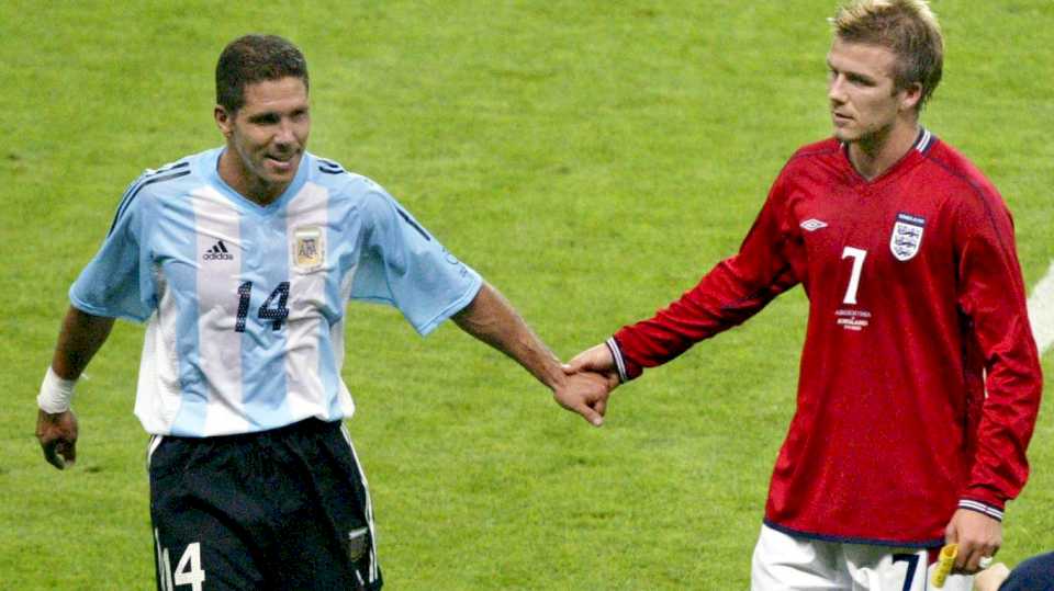 El peor día en la vida de David Beckham: el calvario que vivió tras el cruce con Simeone en el Mundial 98