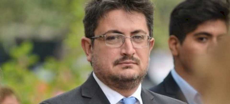 FdT. PARA RICARDO HERRERA LO IDEAL SERÍA CONFORMAR LISTA DE UNIDAD