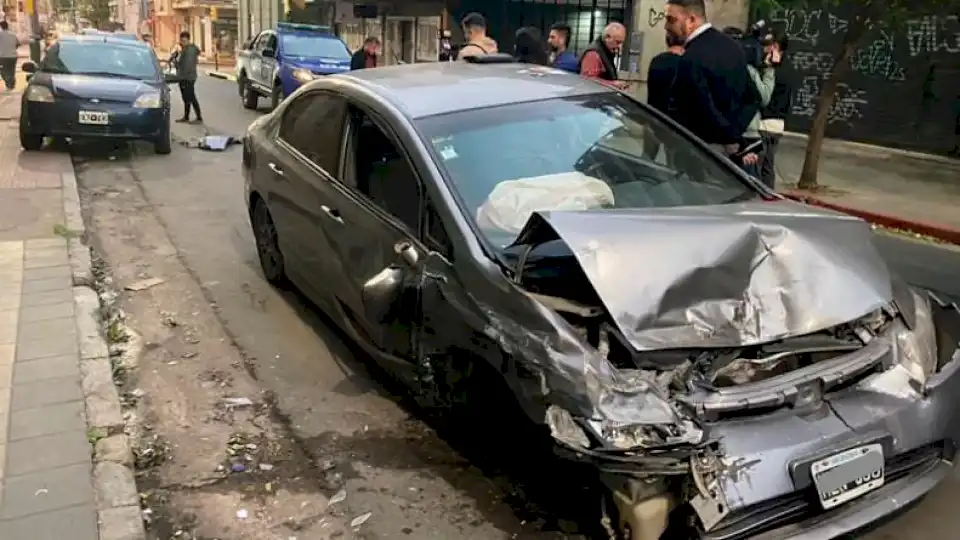 alcoholizados,-huian-de-la-policia-y-chocaron-a-tres-autos-en-el-centro