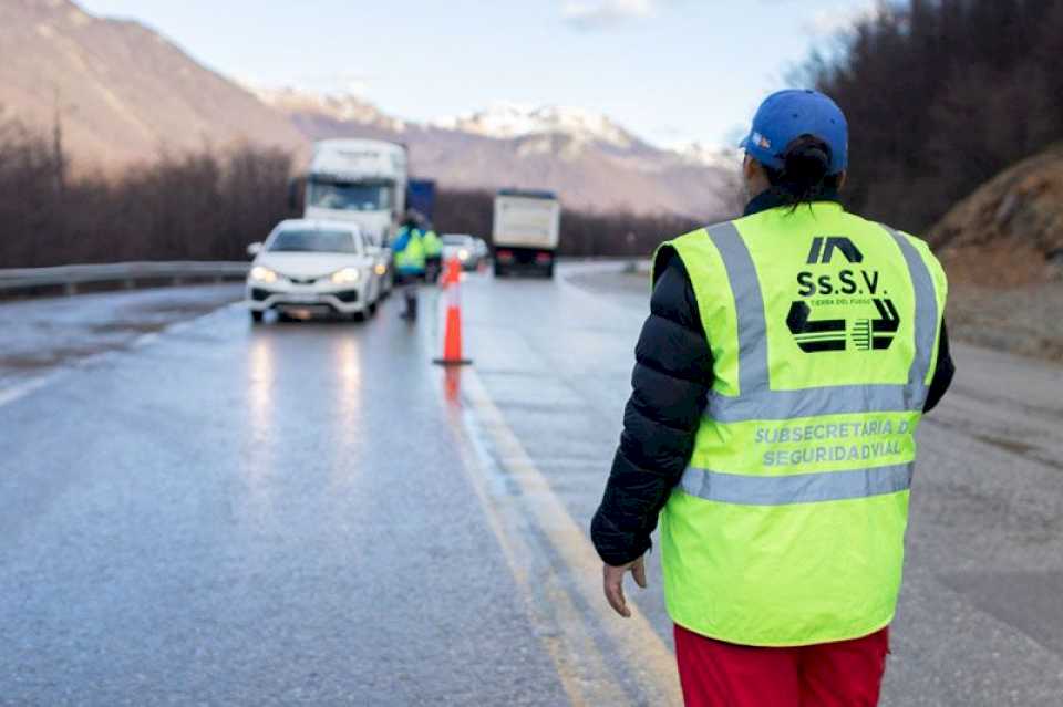 Ya es obligatorio su uso en rutas provinciales pero no en la ciudad