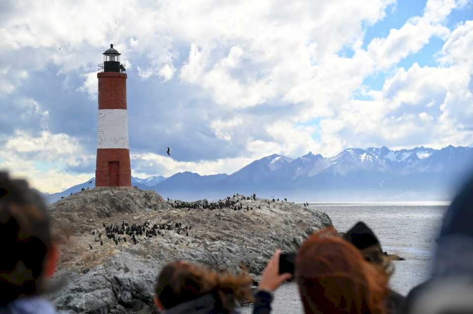 Fin de semana largo: Ushuaia quedó entre los principales destinos aéreos