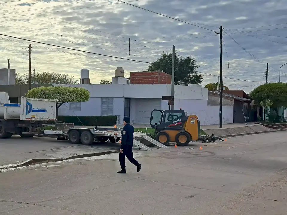 un-joven-motociclista-perdio-la-vida-al-chocar-contra-un-camion-en-rio-cuarto