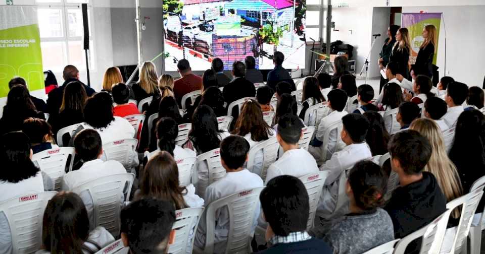 En Viedma inauguran el SUM de las Escuelas Primarias N° 1 y N°347