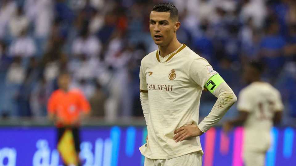 Cristiano Ronaldo tomó una sorprendente decisión tras los rumores que colocan a Messi en Arabia Saudita