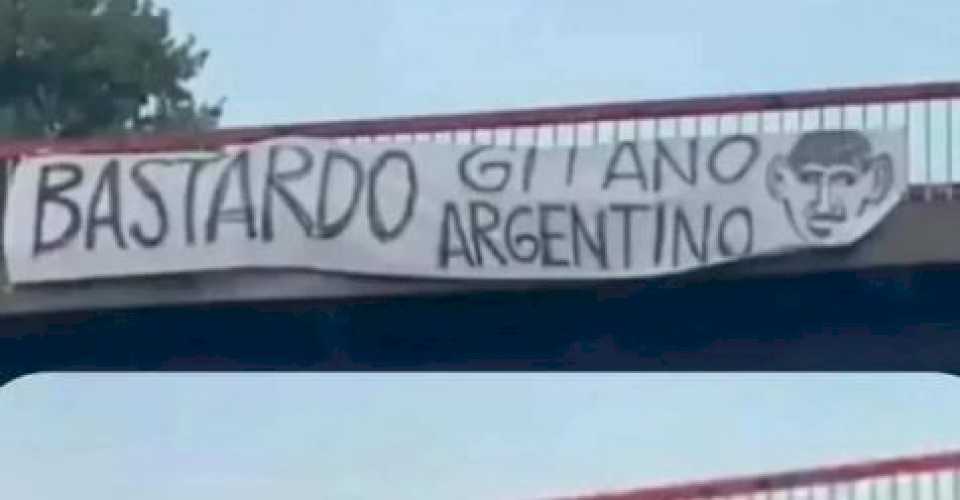 “Bastardo, gitano argentino”: pasacalles y banderas contra Gabriel Deck en Serbia tras la pelea