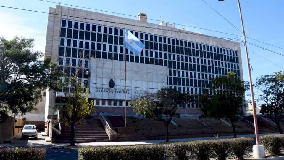 Comenzó el juicio por contaminación contra el empresario tucumano Jorge Rocchia Ferro