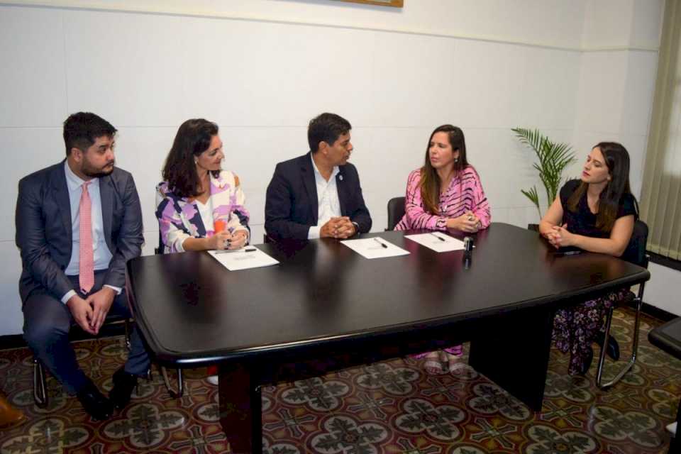 convenio-de-colaboracion-entre-el-concejo-deliberante-y-pensamiento-penal