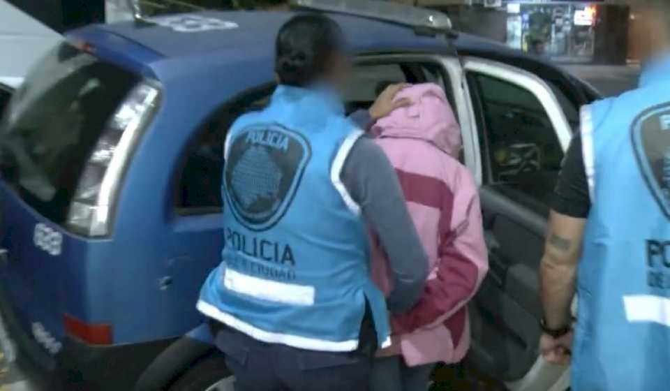 Video: así detienen a «La Reina» famosa por ofrecer el combo «sexo y drogas» en Belgrano