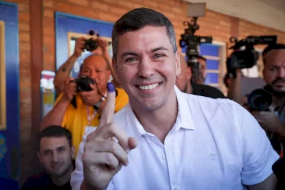 Santiago Peña es el Presidente electo de Paraguay