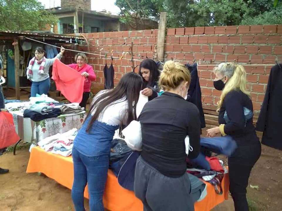 Necesitan donaciones para roperos solidarios en los barrios posadeños