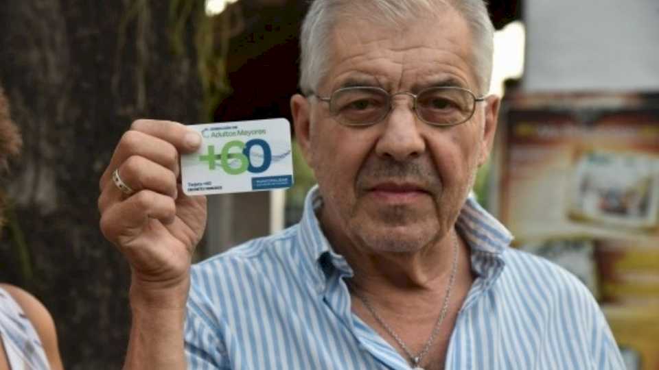 Más de 18.000 adultos mayores ya tienen la “Tarjeta +60”