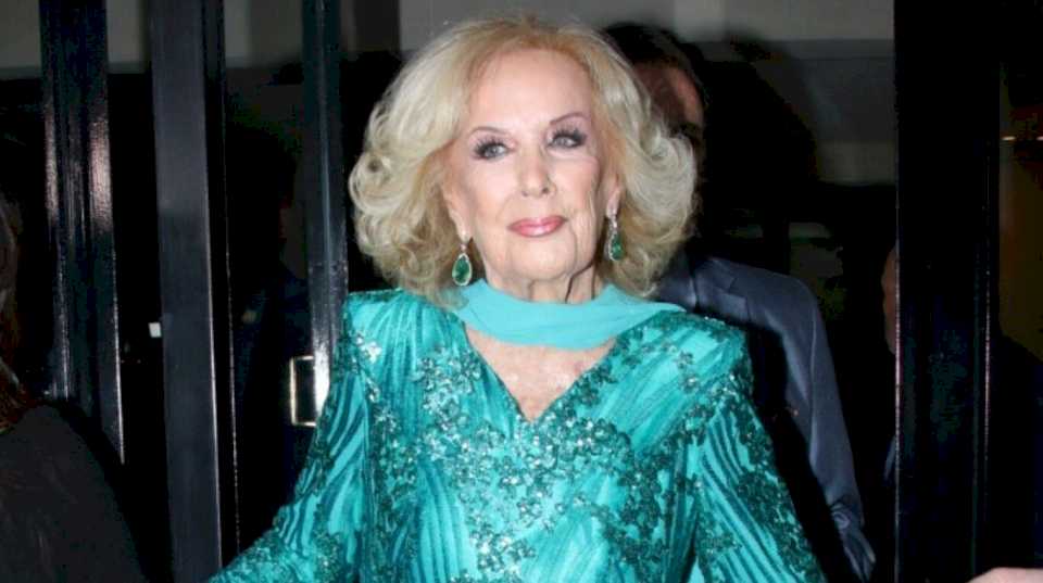 se-conocio-el-parte-medico-de-mirtha-legrand-tras-la-cirugia-para-colocarse-un-marcapasos