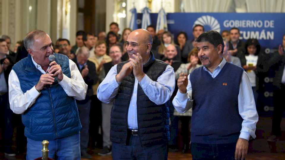 la-contundente-victoria-del-oficialismo-de-tucuman-fue-festejada-por-el-frente-de-todos