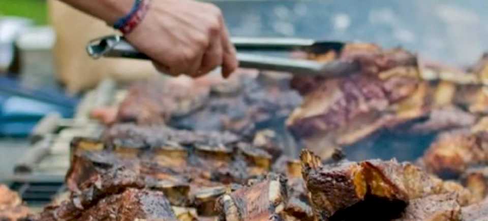 «EN LA RIOJA EL ASADO SE HACE CON CARBÓN Y SE LO COME MUY COCIDO»