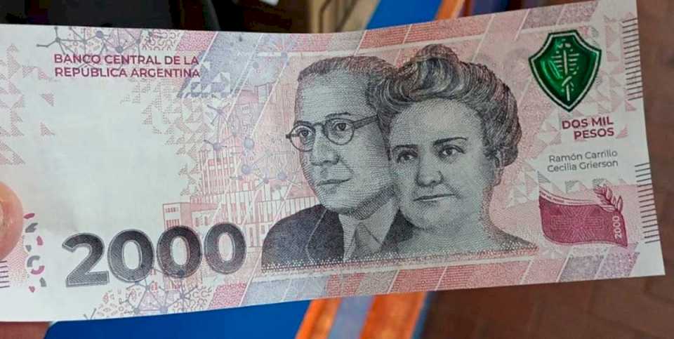 cuales-son-las-medidas-de-seguridad-para-reconocer-el-nuevo-billete-de-$-2.000