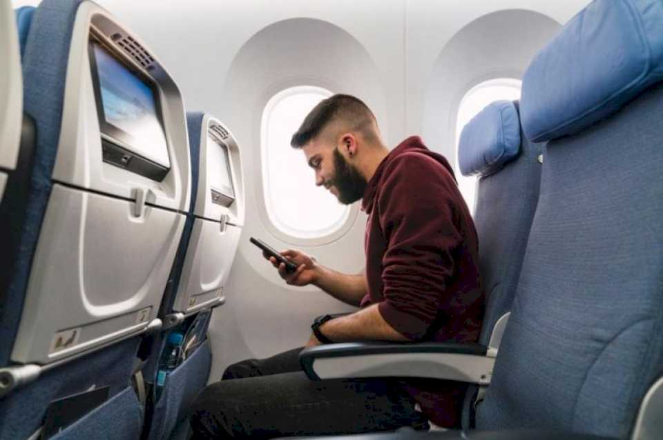 aerolineas-argentinas-ofrecera-wifi-a-bordo