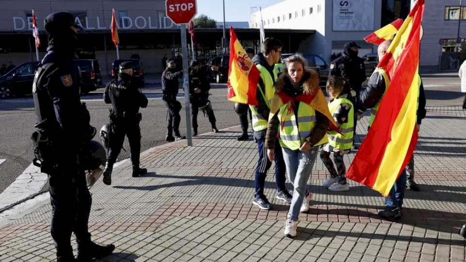 agricultores-y-ganaderos-de-valladolid-llevan-sus-reivindicaciones-hasta-los-goya