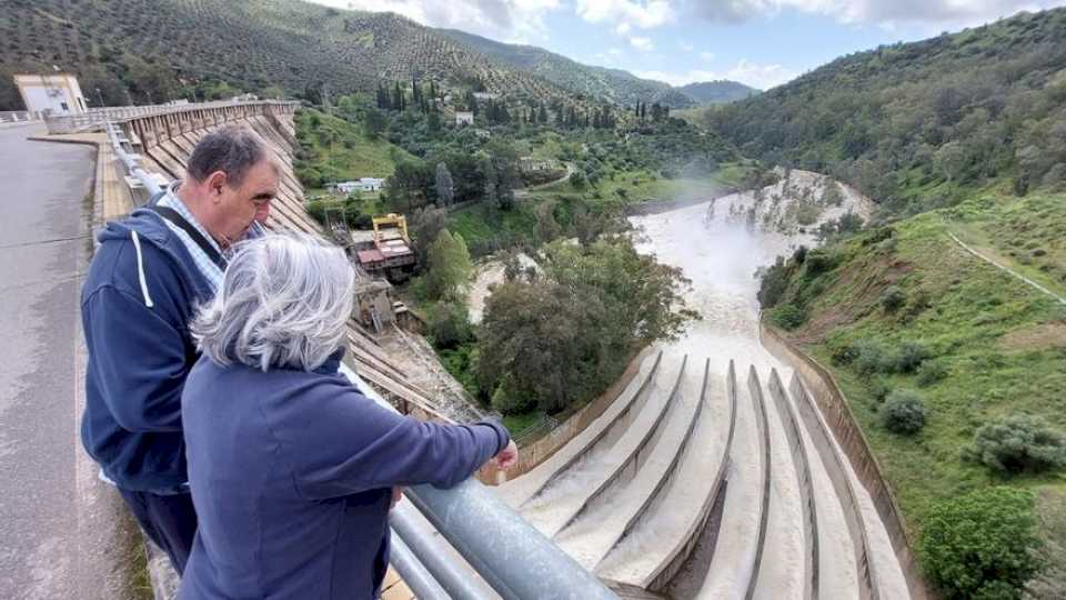 el-pantano-cordobes-del-guadalmellato-comienza-a-desembalsar-agua