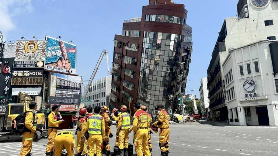 espanoles-en-taiwan-durante-el-terremoto