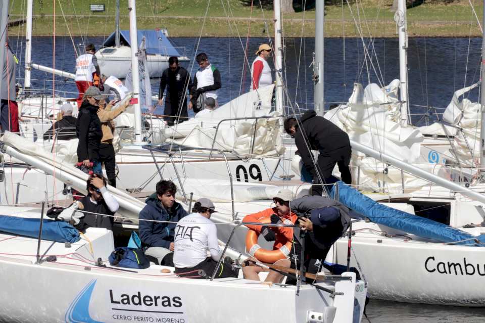 el-lago-san-roque-palpito-el-campeonato-anual-de-vela