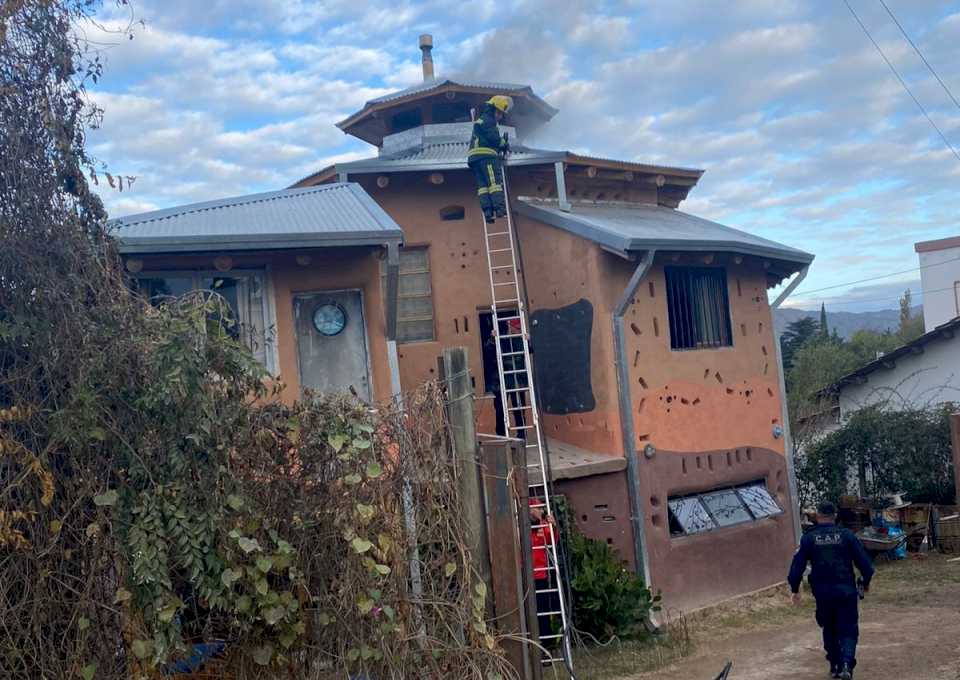 susto-en-el-fantasio:-una-salamandra-genero-un-incendio-en-una-vivienda