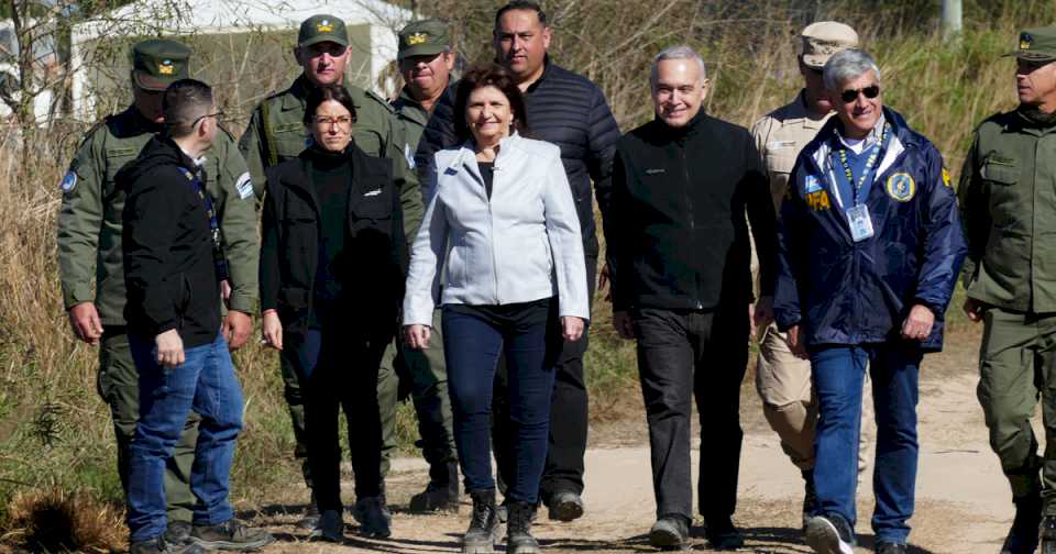 javier-milei-y-sus-medidas,-en-vivo:-el-gobierno-arranca-la-semana-con-la-mirada-puesta-en-el-caso-loan-y-los-mercados