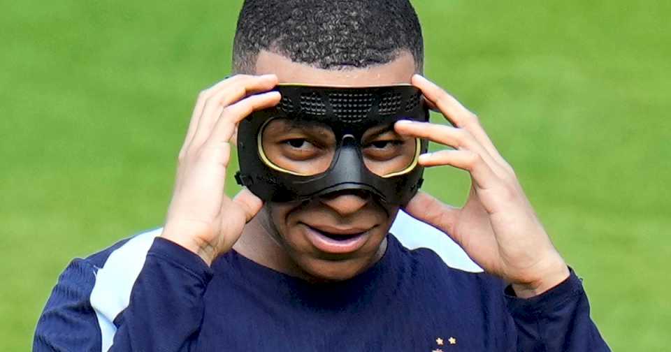 «es-un-horror-absoluto»:-mbappe-no-se-acostumbra-a-ser-el-hombre-de-la-mascara-de-la-eurocopa