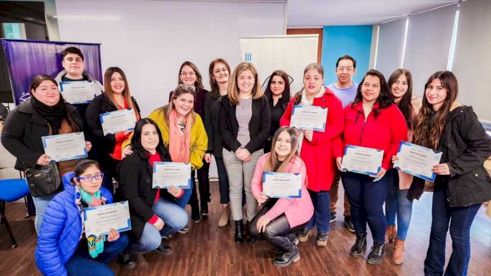 certificacion-en-ingles-para-emprendedores-y-pueblos-originarios