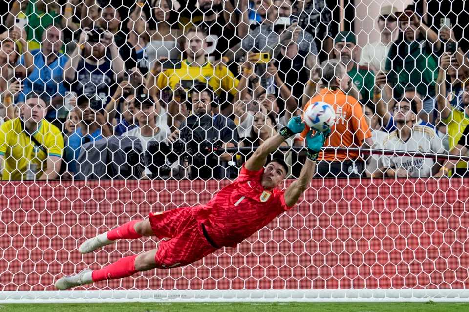 uruguay-derrota-a-brasil-por-penales-y-jugara-contra-colombia-en-las-semifinales-de-la-copa-america