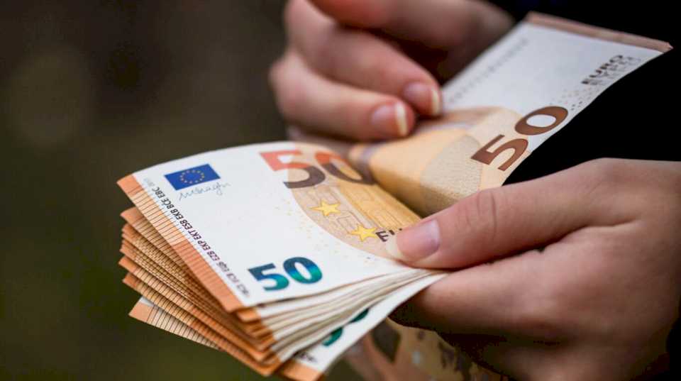 Euro hoy y euro blue: a cuánto cotizan este lunes 8 de julio