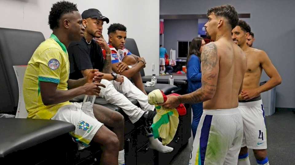 video:-se-filtro-el-momento-exacto-en-el-que-neymar-se-entero-de-la-eliminacion-de-brasil-en-la-copa-america