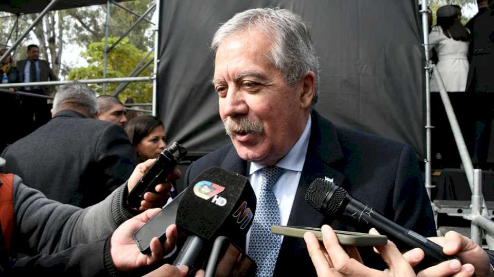 elias-suarez:-“es-una-fecha-para-renovar-los-ideales-de-nuestros-proceres”