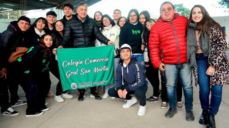 con-gran-participacion-de-colegios-y-escuelas-secundarias-de-la-banda-comenzaron-las-odre-2024