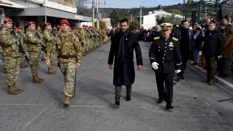 dia-de-la-independencia:-asi-se-vivio-el-desfile-militar-en-tanti