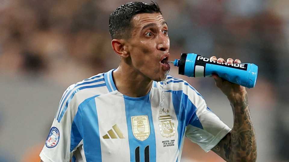 la-ocurrente-respuesta-de-angel-di-maria-cuando-un-periodista-rosarino-le-pregunto-por-su-regreso-a-central