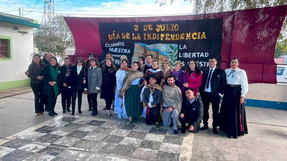 guardia-escolta-tuvo-su-acto-protocolar-en-el-marco-del-dia-de-la-independencia